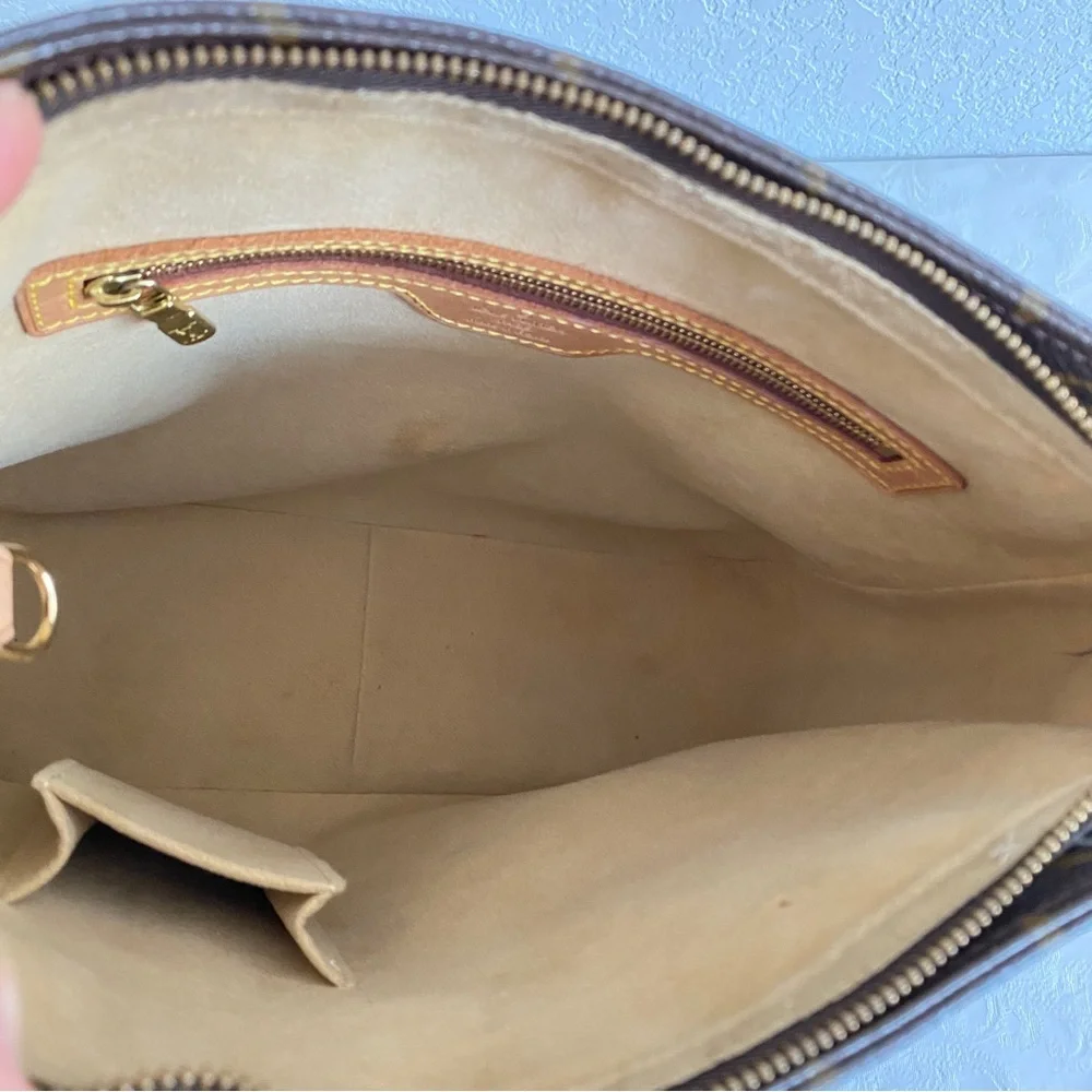 Louis Vuitton Monogram Looping shoulder bag